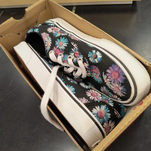 VANS Doheny Floral Sneakers Size 6 New In Open Top Box